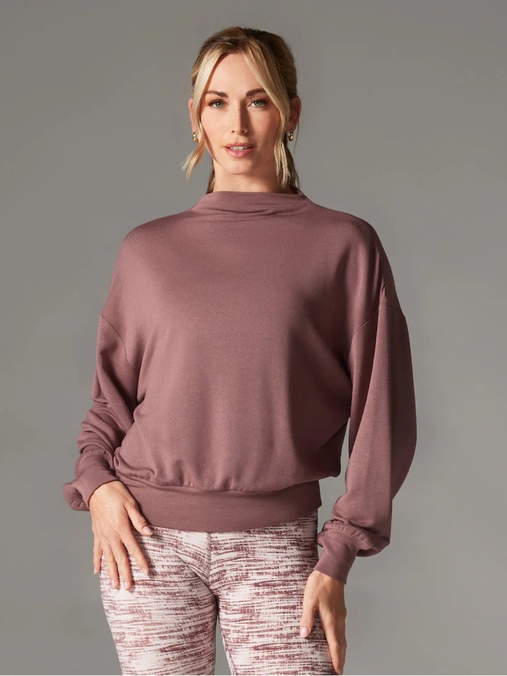 NWT Tavi Slope Crew Sweatshirt
